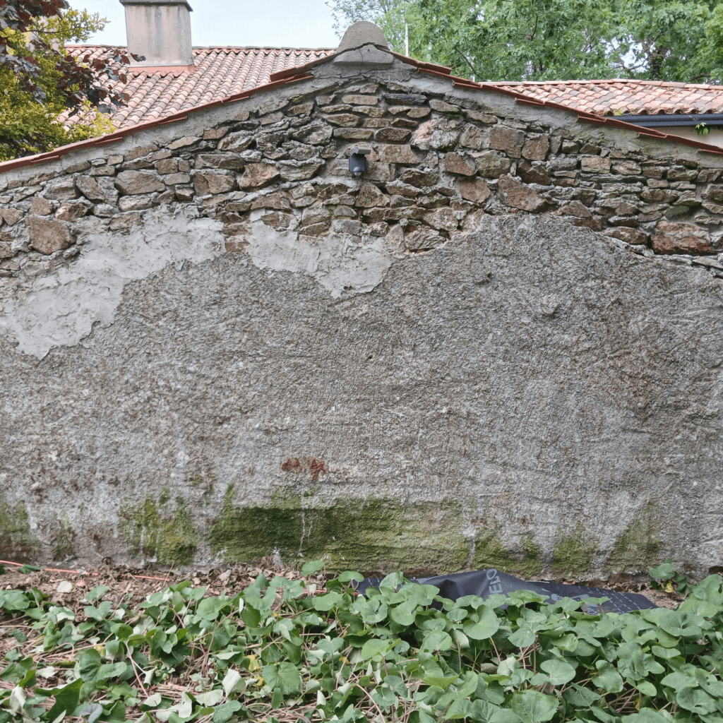 piquetage et nettoyage avant enduit